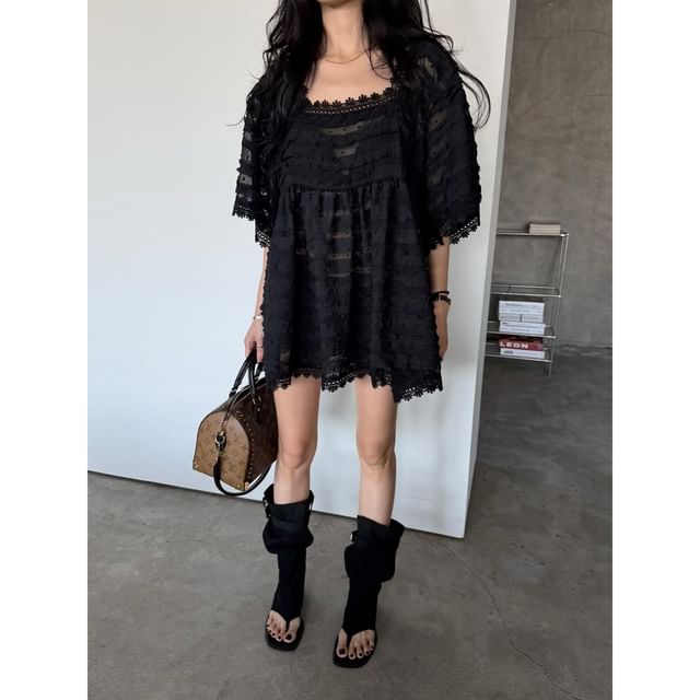 Elbow-Sleeve Square Neck Dotted Lace Trim Ruffle Blouse