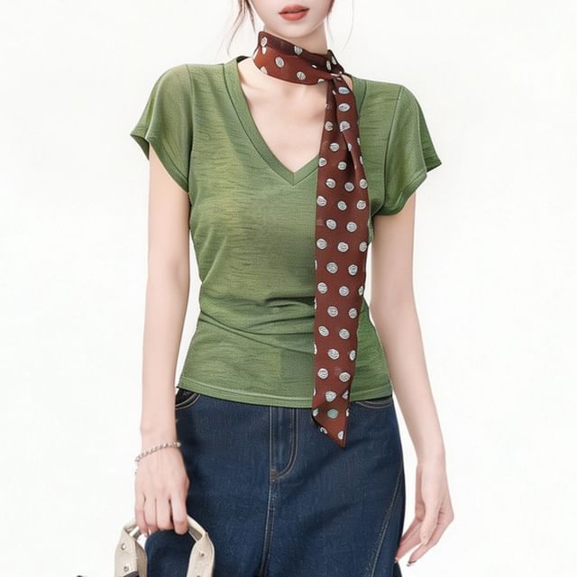 Short-Sleeve V-Neck Plain Top / Dotted Twilly / Set