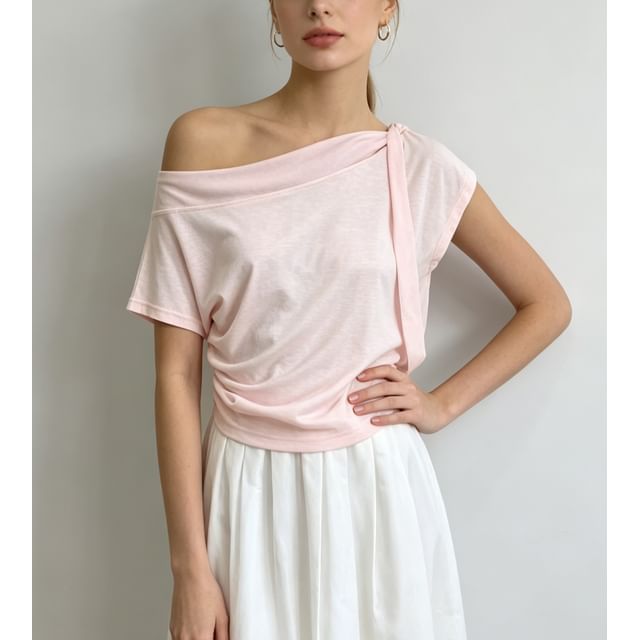 Knot-Front Slim Tee with Cutout Shoulders