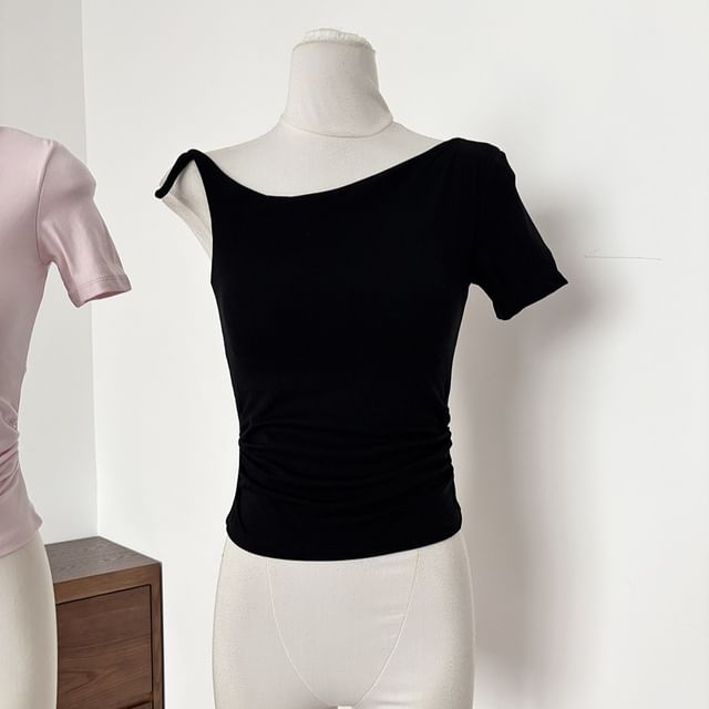 Ruched Asymmetric Round Neck Tee