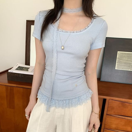 Set: Short-Sleeve Scoop Neck Lace Ruched Tee + Scarf