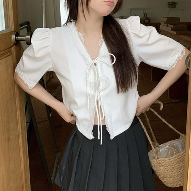 Elbow-Sleeve V-Neck Lace Trim Tie Front Crop Blouse