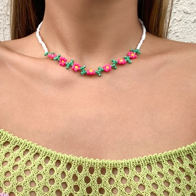 Y2K Flower Beaded Choker