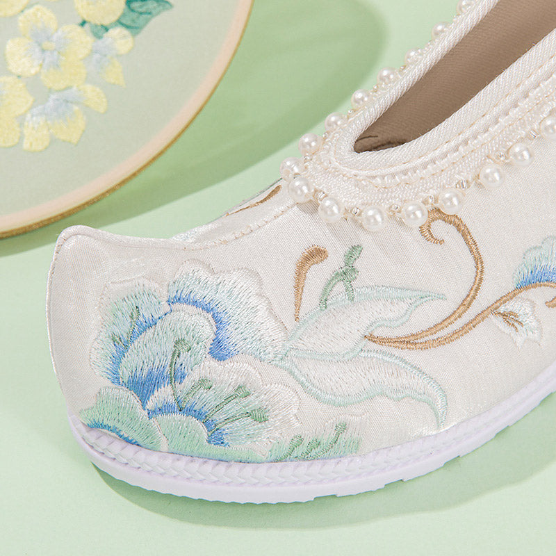 Vintage Embroidery Floral Print Pearl Trim Flats Shoes