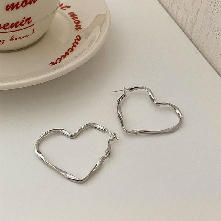 Aesthetic Heart Earrings - Standart / Silver - earrings