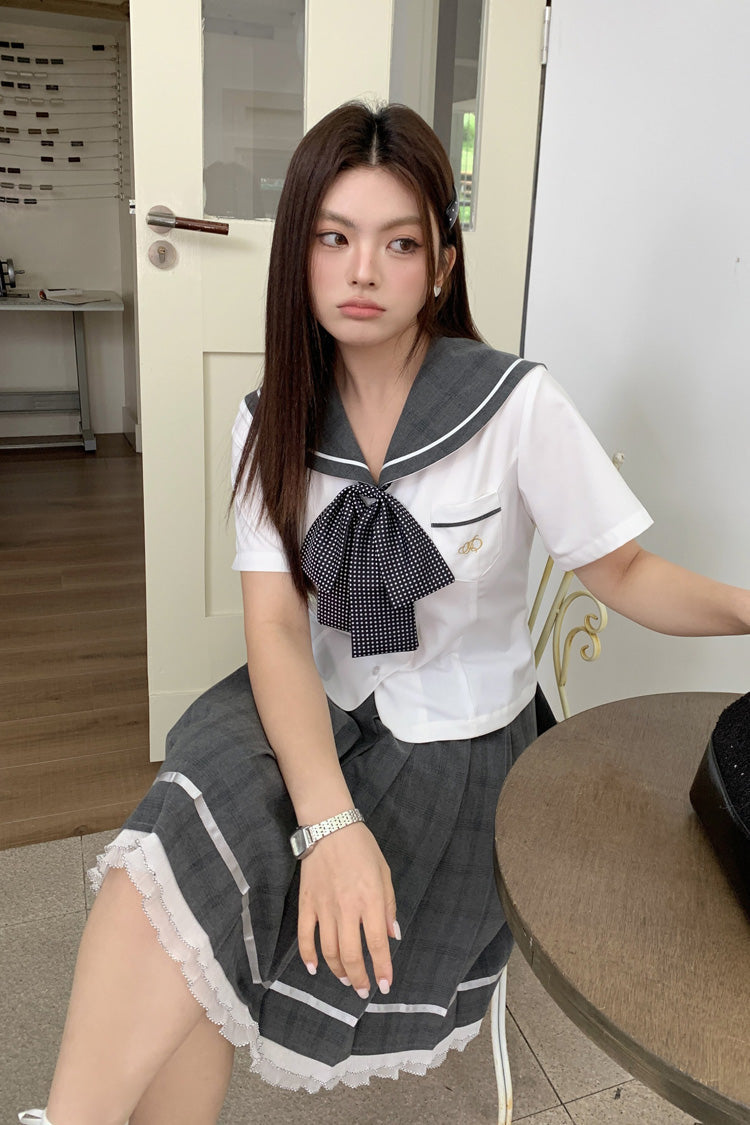 Monochrome Sailor-Collar Preppy Two-Piece with Printed Ruffles and Bow Accents