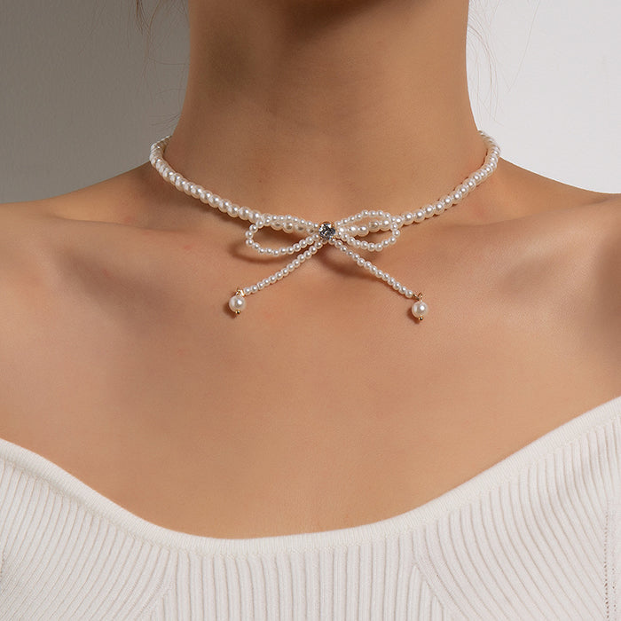 Bow Pearl Choker