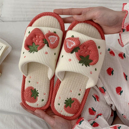 Milky strawberry slippers MK18566 MK Kawaii Store