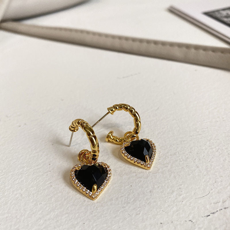 Black Sweet Heart Crystal Earrings MK18907 Susan