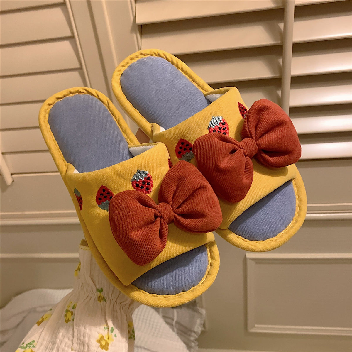 Fluffy Bow Cotton Slippers